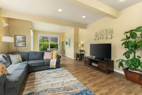 Hip 4BR Lakeview - Pool - Hot Tub - Deck - Image 4