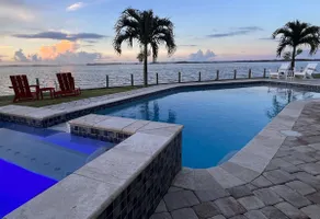 Riverfront-Heated Pool/Spa-Game Room-Bikes - Image 5