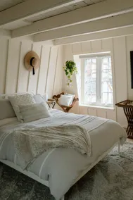 Boutique coach house with Scandinavian Steam Sauna - Image 3