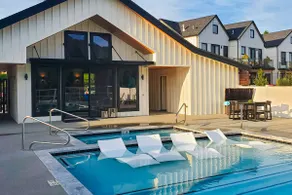 Modern 3BR Lakeview - Pool - Dock - Fireplace - Image 3