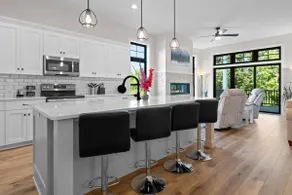 Indoor Pool, Hot Tub, Gym and Dog Friendly! - Image 2