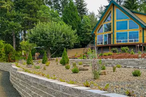 Spacious A-frame w/ mountain & water views, New Hot Tub, AC, Fireplace, W/D - Image 4