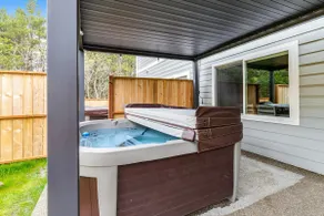 Modern 3BR Dog Friendly - Hot Tub - Patio - Image 2