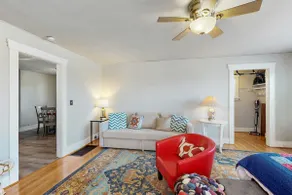 Renovated 2BR in Historical Building | Near Ferry - Image 3