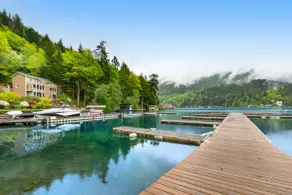 1BR lakefront townhouse with dock, 2 kayaks, grill - Image 2