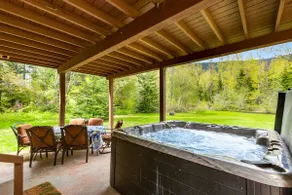 Large 3BR Riverfront Dog Friendly | Hot Tub - Image 3