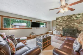 Large 3BR Riverfront Dog Friendly | Hot Tub - Image 2