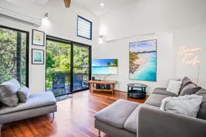 9 Naiad Court - Rainbow Shores - Pool - Aircon - Wifi - Walk to beach - Image 2