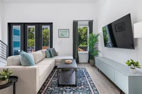 Cool Pool | Killer Digs | Group Travel | Book Now - Image 3