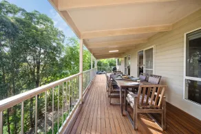 Hinterland Tranquil Escape with Beautiful Views - Image 5
