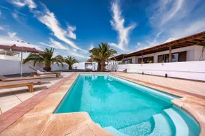 Casa Guayre - Private Pool, BBQ, Air-Con and Ping-Pong By Lanzarote Vacation Homes - Image 4