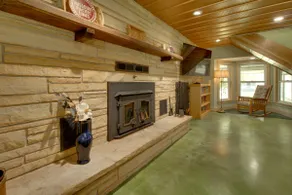 Unique Cotter Getaway w/ Deck & Outdoor Dining! - Image 5