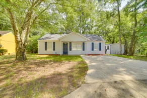 4 Mi to Dtwn! Tallahassee Home w/ Private Deck - Image 3