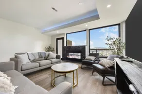 Skyline Haven- 5BR-3,5BA with 2 parking spots and - Image 2