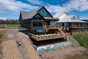 Surf Shack on the Caddo: Sleeps 16 + Insta-Worthy! - Image 2