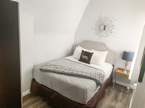 Gaslamp Downtown San Diego - 2BDRM - Parking #2 - Image 5
