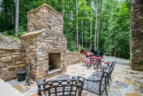 Epic 1BR Cabin w Outdoor Fireplace 5 Min to Town - Image 2