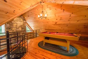 Epic 1BR Cabin w Outdoor Fireplace 5 Min to Town - Image 4