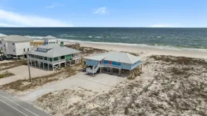 Mai Tide – Recently Renovated Classic Beach Hous - Image 5