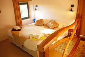 Charming dovecote, swimming pool and jacuzzi - Image 4