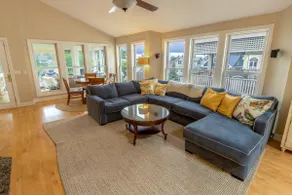 Pet Friendly with Lake & Resort Views - Image 2