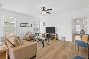 Hideaway Spot Where Southern Charm Stays - LT7950 - Image 2