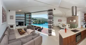 Brač Villa near sea with Heated Pool & Home Cinema - Image 5