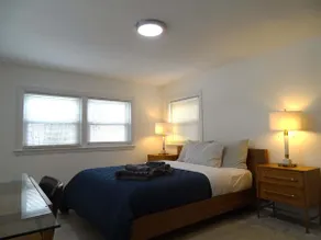 3 Bed Apartment in Quiet Neighborhood - Image 4