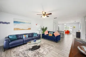 Waterfront Nook! 4 mins to Beach+ Kayaks - Image 2