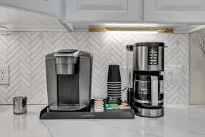 The Tulsacation Clean Modern Luxury Home - Image 5
