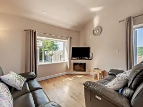 2 Bed in Blakeney oc-54765 - Image 3