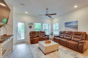 Spacious Freeport Home w Deck & 2 Living Areas - Image 3