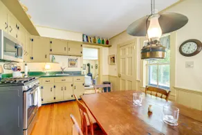 Warren Vacation Rental ~ 3 Mi to Sugarbush Resort! - Image 3