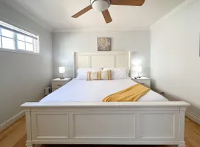 Golden Coast Cottage - Image 2