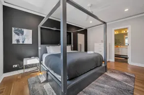 Superiorhaus Noble Square Sleeps 16 HotTub/RecRoom - Image 3