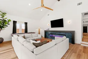 7BR Estate with Pool & Mini Golf - Image 4