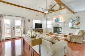 Bayou Bliss: Barataria Waterfront Getaway w/ Dock! - Image 4