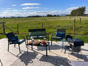 Sunset Cottage - Sleeps 6 - Parking - Garden - Image 5