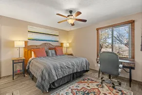 Fort Marcy 33 | Walk to Plaza | Kiva Fireplace | Full Kitchen | Hot Tub | Pool | Single Level - Image 2