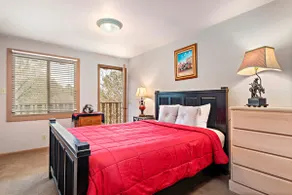 Fort Marcy 41 | Walk to Plaza | Kiva Fireplace | Full Kitchen | Hot Tub | Pool | 2 Levels - Image 4
