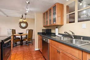 Fort Marcy 24 | Walk to Plaza | Kiva Fireplace | Full Kitchen | Hot Tub | Pool | 2 Levels - Image 2