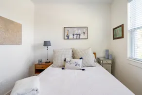 Dora's Heart: 3BR | King Bed | Central and Stylish - Image 5