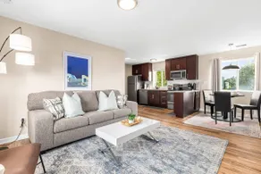 Modern & Cozy 1BR Upper Flat | King Bed + Laundry - Image 2