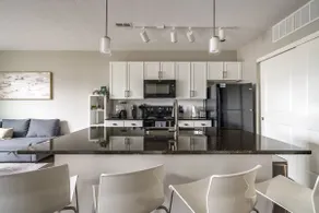 Apartment Right Outside Downtown - Image 3