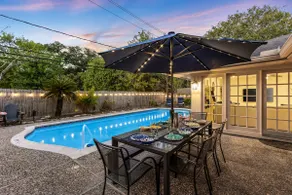 Grand Family Oasis – pool + game room - Image 2