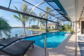 Luxury Tropical long waterfront view w/bikes,kayaks,golf clubs,beach gear incl. - Image 2