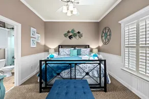 Algun Dia - Plush Family-Friendly Home - A Block from Beach - Image 3