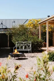 'Pebble Lane Cottage' A Charming Mudgee Stay - Image 3