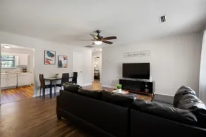 Business-Ready 2 Bedroom Suite - Image 2