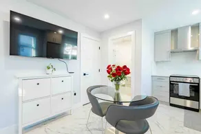 Serene Pearl | Modern 1BR Laneway Home - Image 3